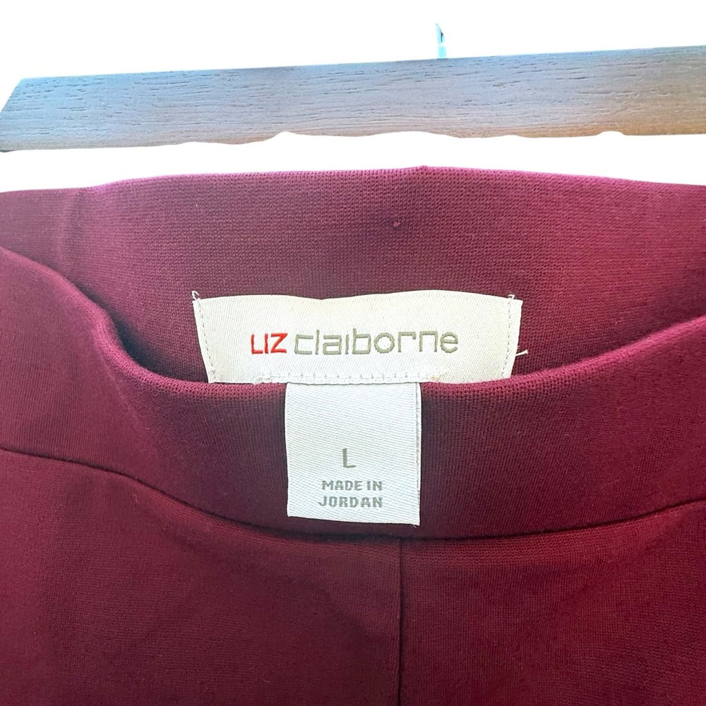 Liz Claiborne Burgundy Leggings